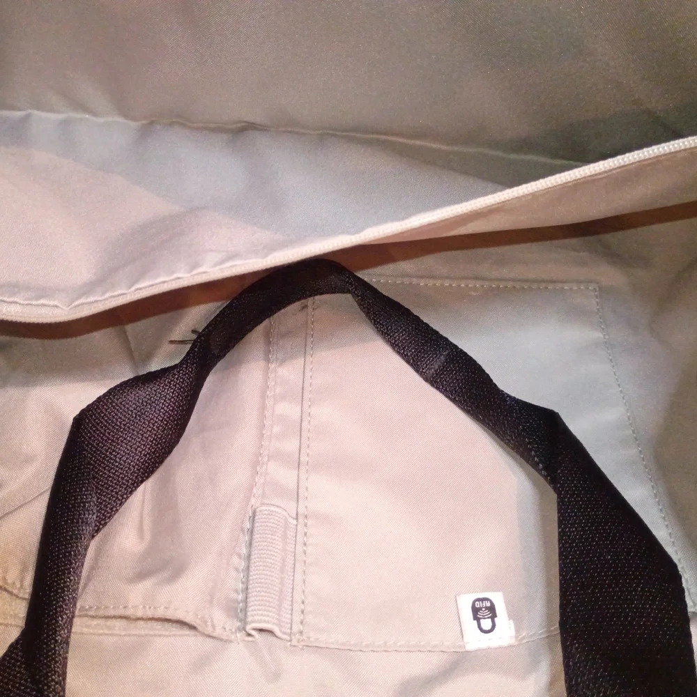 Baggallini Black Laptop Tote Crossbody Bag